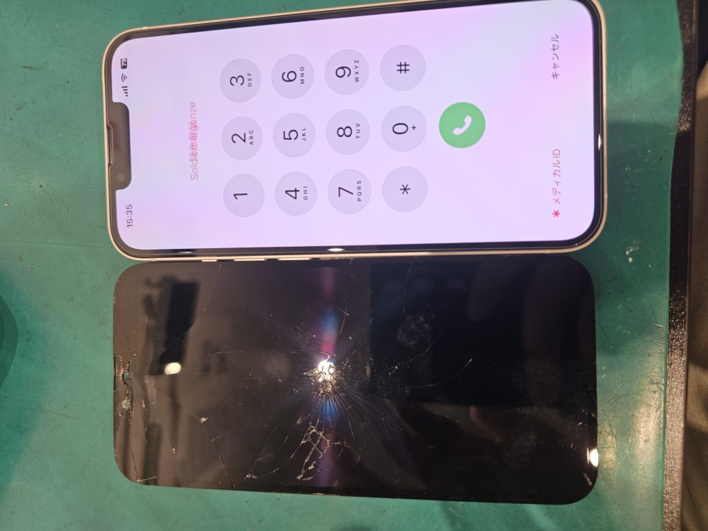 ガラス割れてFaceIDが反応しなくなってしまったiPhone13を即日修理致しました！【スマホ修理工房北千住マルイ店】